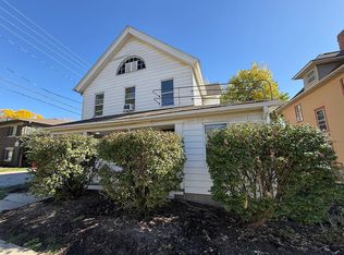 514 N Dubuque St #4, Iowa City, IA 52245