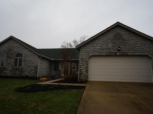 99 Valleyview Dr, Mount Sterling, OH 43143