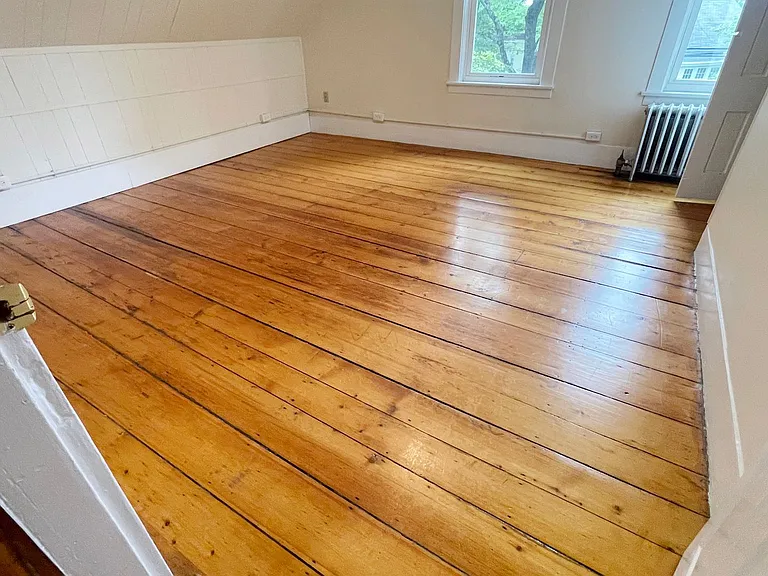 6 Maple St — Photo 3