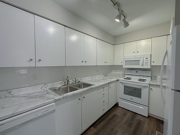 4th image of 5151 Waterman Blvd APT A