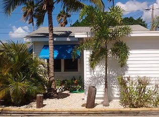 146 79th Ave, Treasure Island, FL 33706