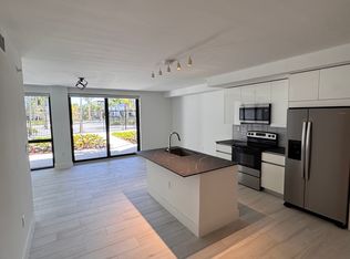 4401 NW 6th St #S1, Fort Lauderdale, FL 33317