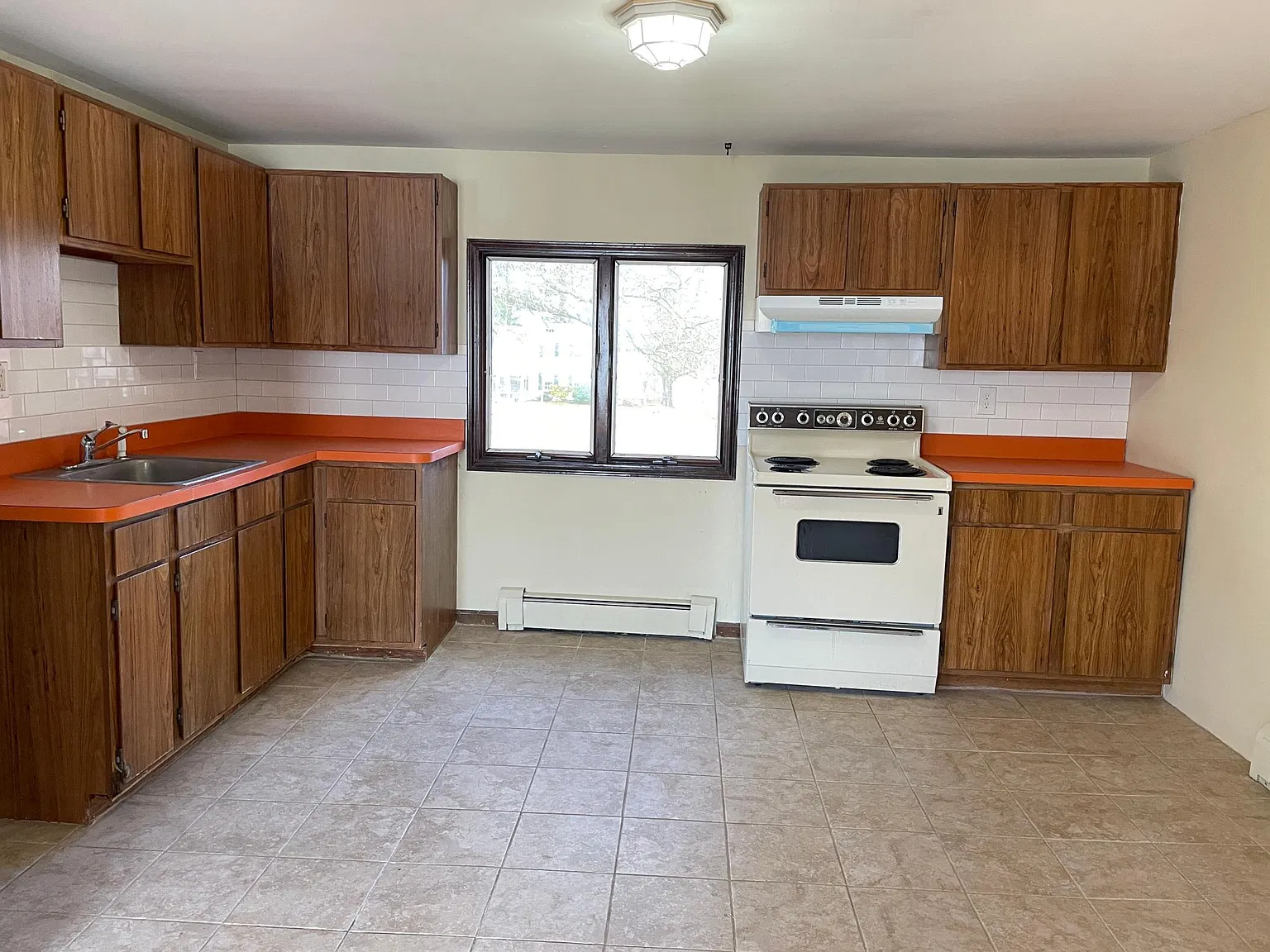 186 River Rd — Photo 4