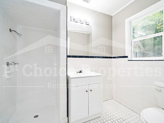 4th image of 2136 Arcadia Rd