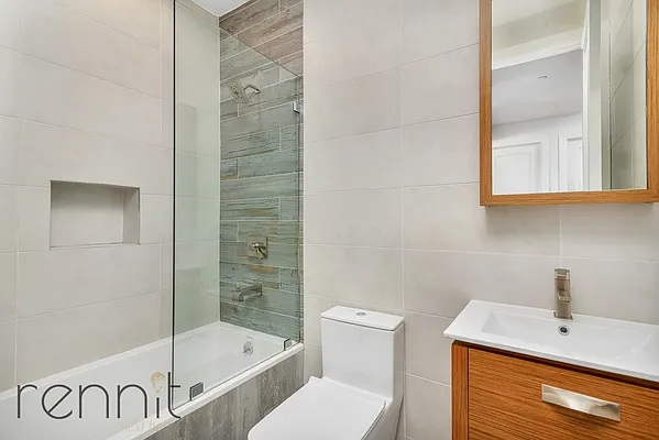 Rented by Rennit Inc. | media 21