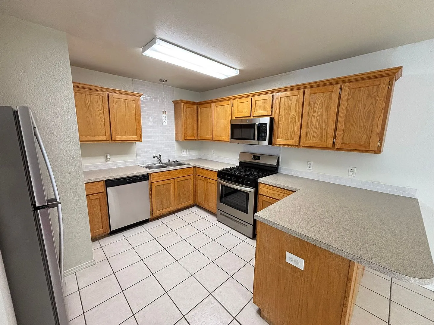 2697 N. Center St. A-D — Photo 4