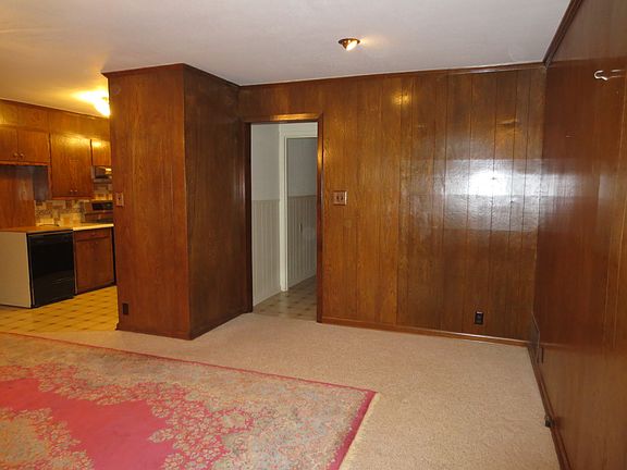 3rd image of 308 N River St