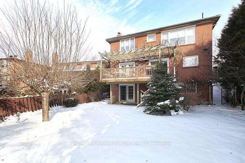 Toronto House for rent - 4 Bedrooms — photo 27