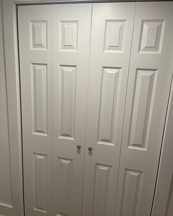 1st image of 122 Oakwood Ave