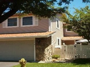 3254 S Heather Gardens Way, Aurora, CO 80014