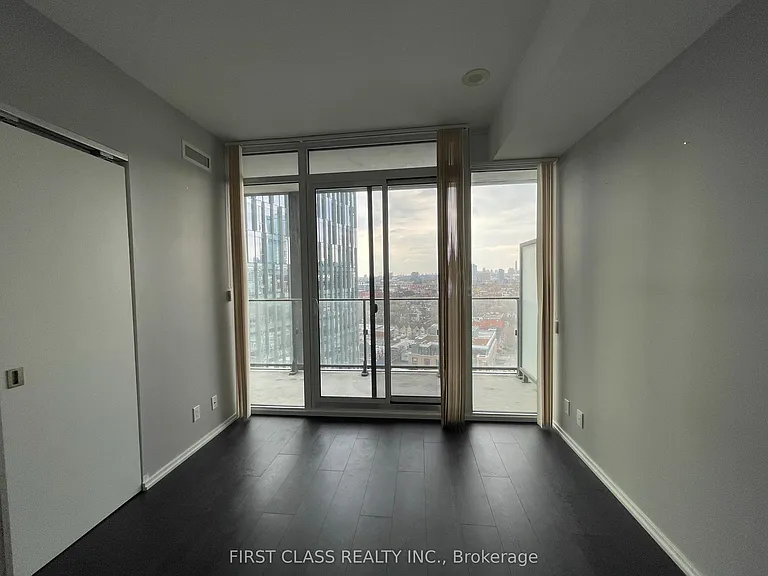 125 Peter St #1402 — Photo 10