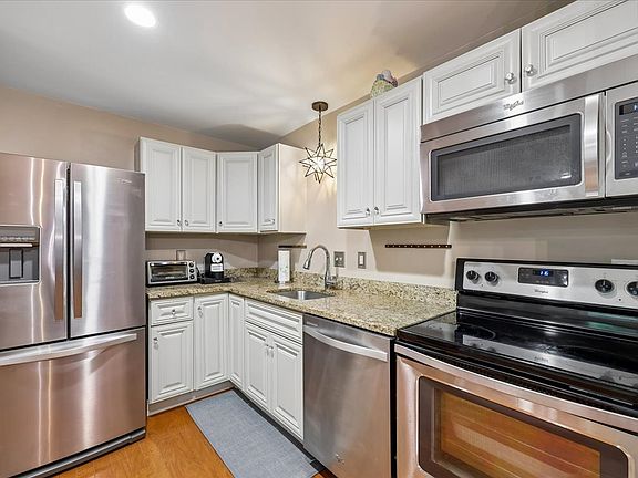 4th image of 5702 Brewer House Cir #T3-12
