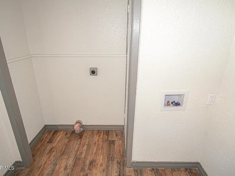 2111 Portland Ave #2 — Photo 9