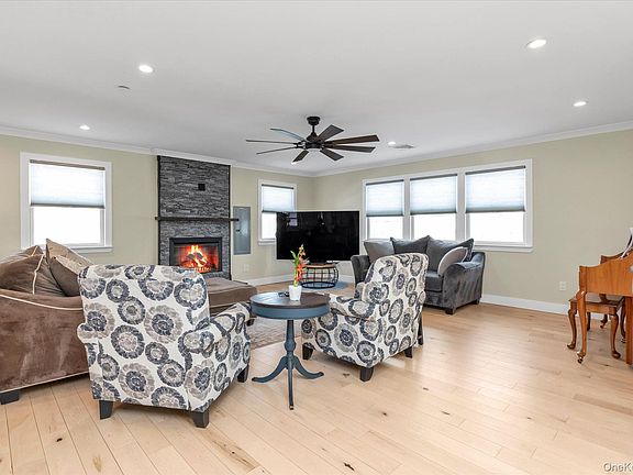 5th image of 3894 Sands Lane