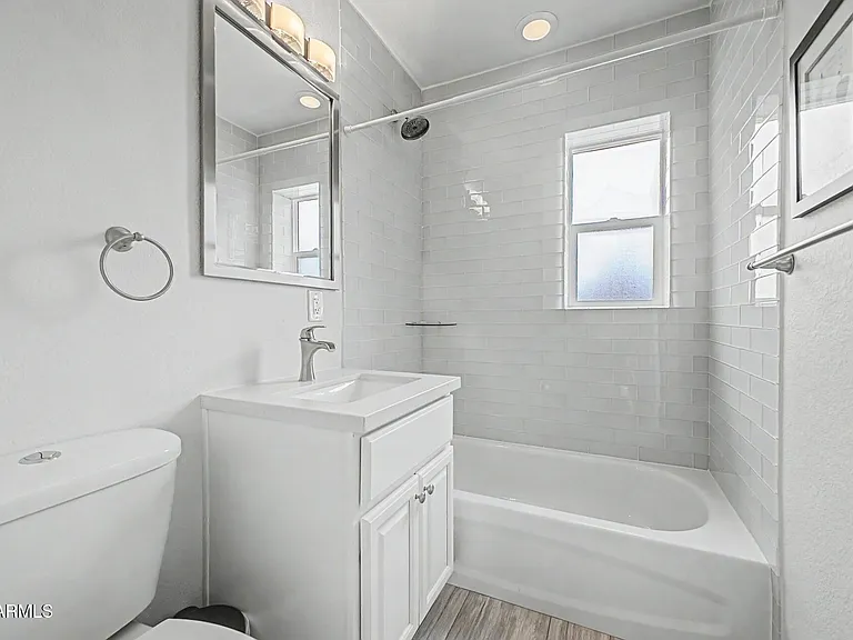 6929 E 6th St — Photo 19