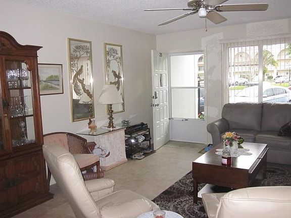 3rd image of 2257 World Parkway Blvd W APT 25