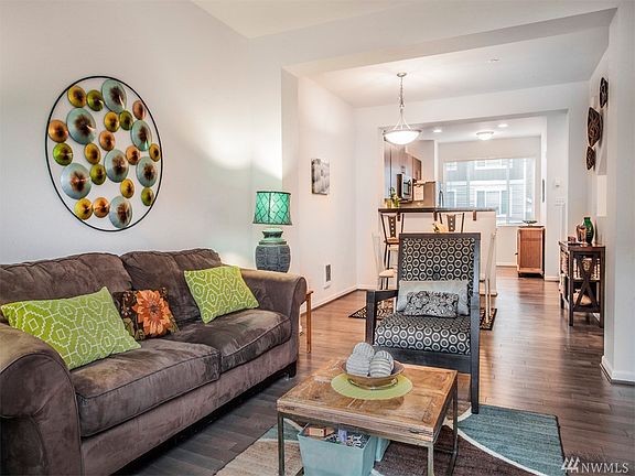 4th image of 15720 Manor Way APT G6