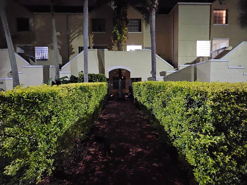 1st image of 13045 SW 88th Ln Unit 104
