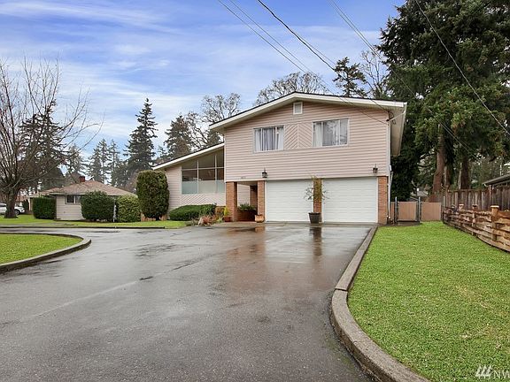 2nd image of 9017 Lorraine Ave S