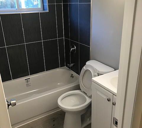 5th image of 420 E Woodland Ave APT 8B