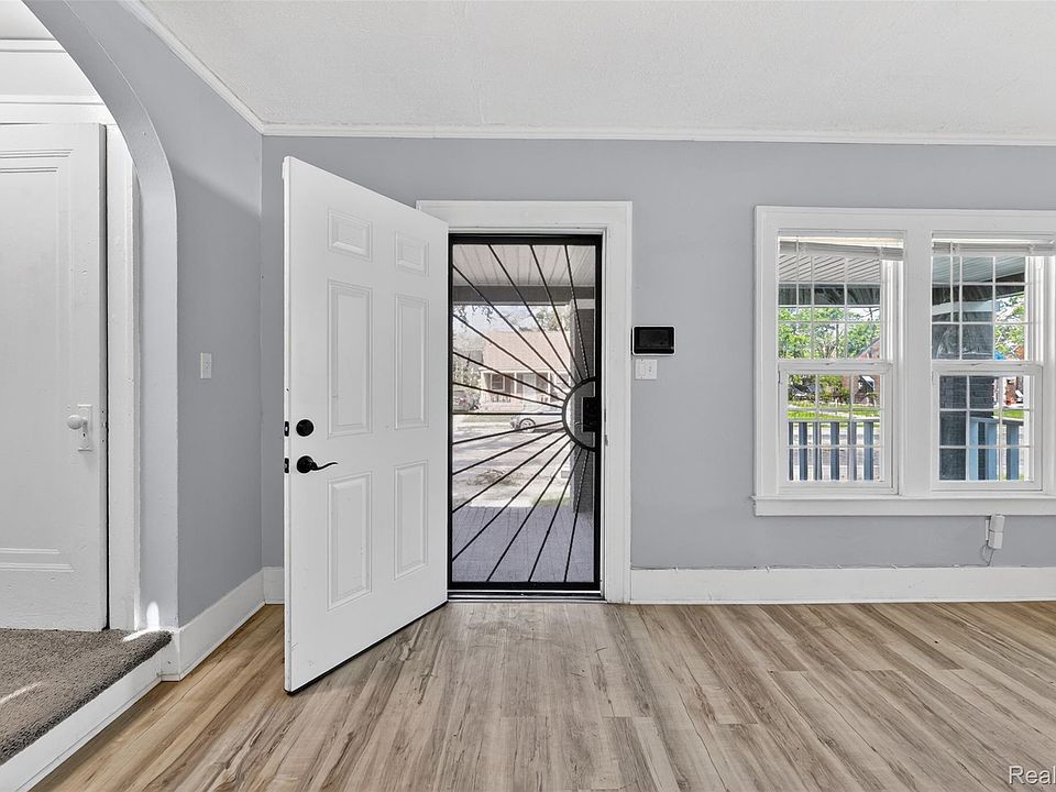 12676 Wyoming Ave, photo 6