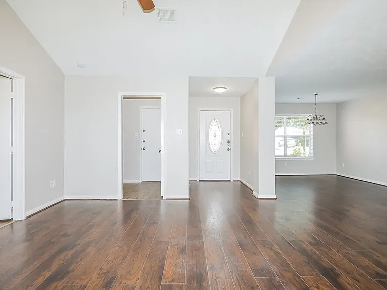 16325 Sun View Ln — Photo 6