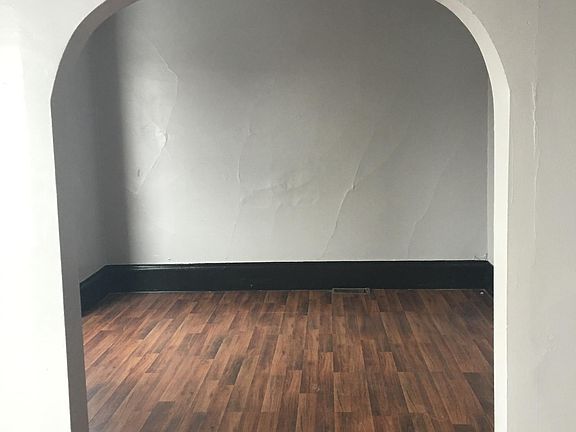 3rd image of 4204 Clark Ave APT 2