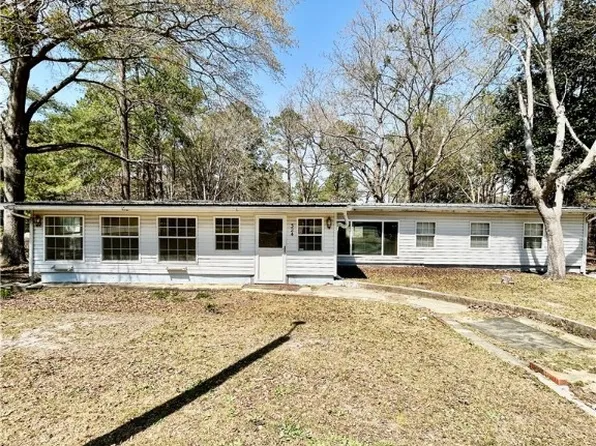 324 Stephanie St, Linden, NC 28356