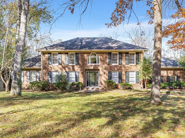 5936 Woodland Hills Dr, Nashville, TN 37211