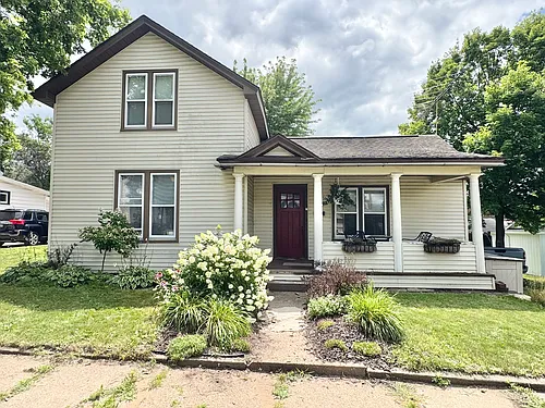 1407 E Madison St Photo 1