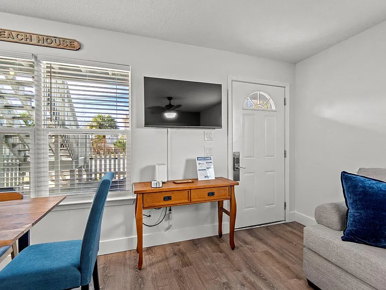 607 Dogwood St #C — Photo 18
