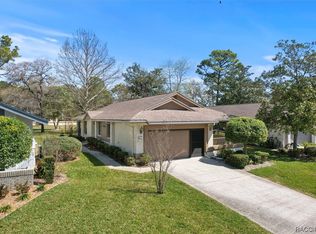 31 S Masters Dr, Homosassa, FL 34446