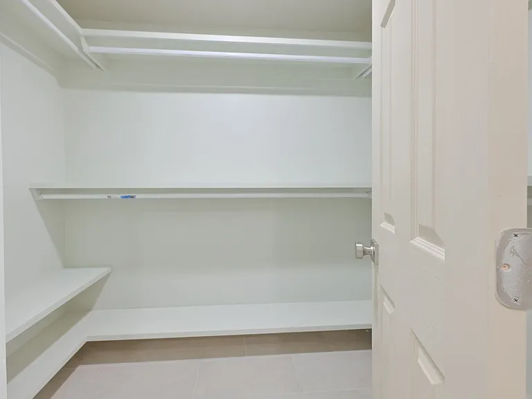 1161 Howard St — Photo 16