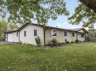 715 E Louella St, Crete, IL 60417