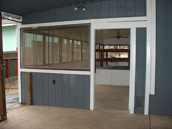 4th image of 15872 21st Ave