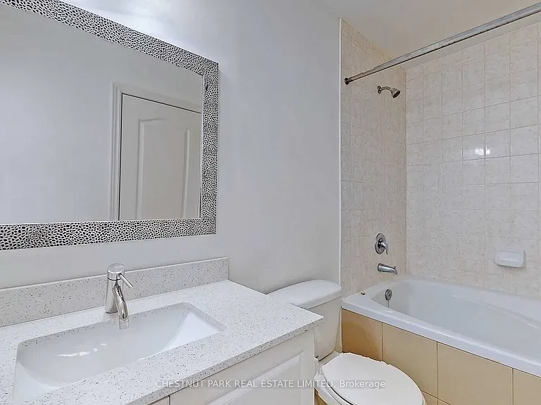 808 Oreilly Cres — Photo 8