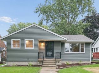 1042 S 8th Ave, Kankakee, IL 60901
