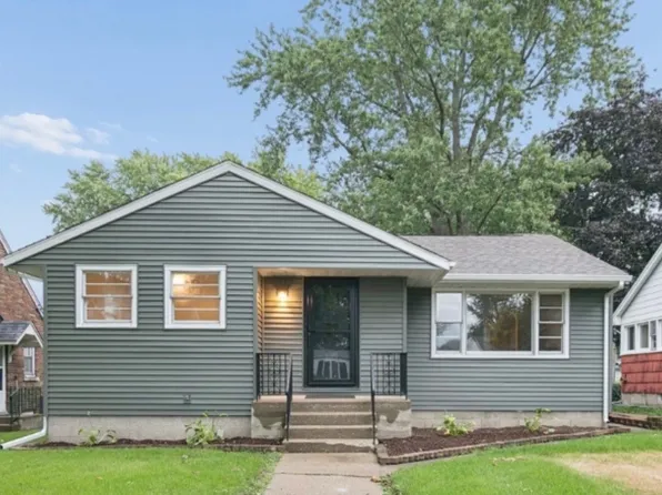 1042 S 8th Ave, Kankakee, IL 60901