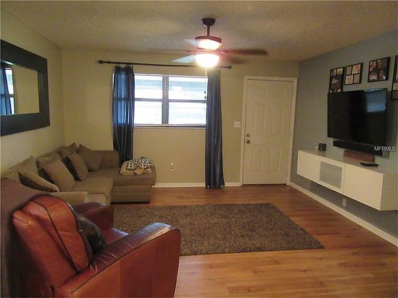 3rd image of 720 Stanley Ave