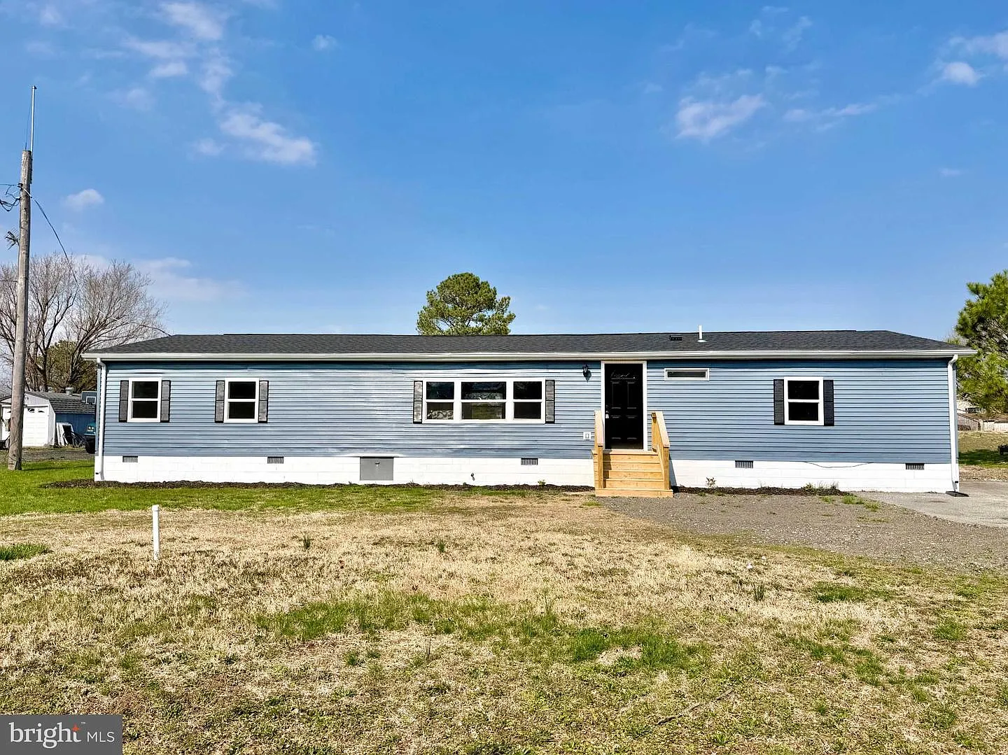 17335 Isdell Dr photo 1