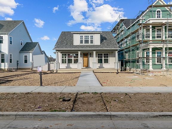 4th image of 11043 S Lake Island Dr #377