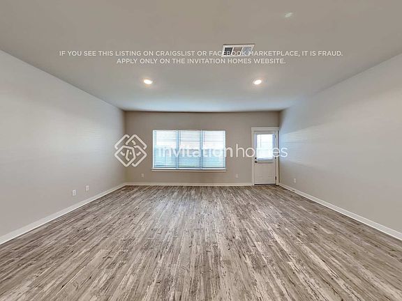 4th image of 2027 Hardwick Ln
