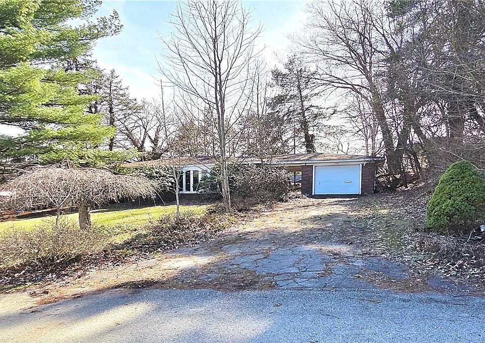1st image of 107 Winfield Ave