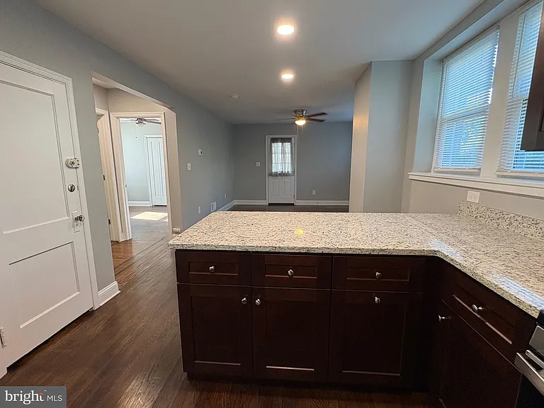 512 Jessamine Ave #1 — Photo 11