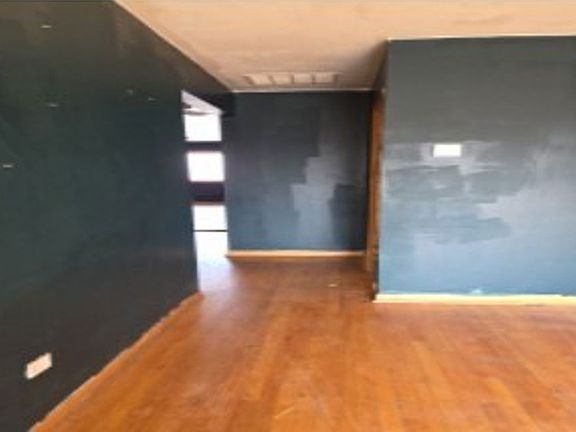 5th image of 366 Luella Ave