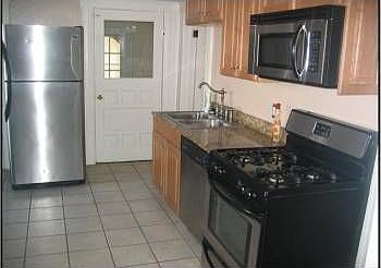 2nd image of 1134 E Browning Ave