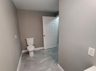 48 Huntington St #2D, Hartford, CT 06105
