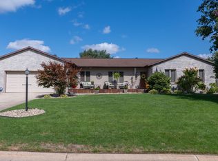 21921 Sandybrook Dr, South Bend, IN