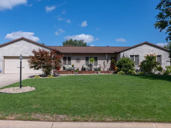 21921 Sandybrook Dr, South Bend, IN 46628