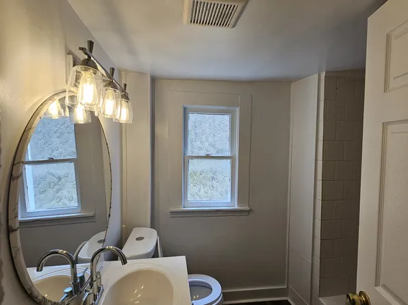 45 Klagg Ave, Trenton, NJ 08638